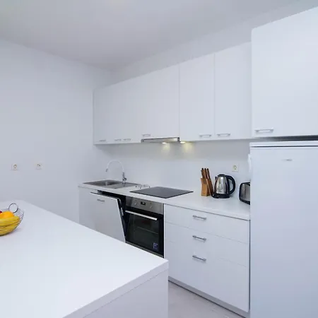 Radnik Apartamento *